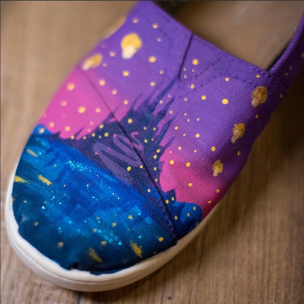 Disney Tangled Rapunzel TOMS glitter lanterns